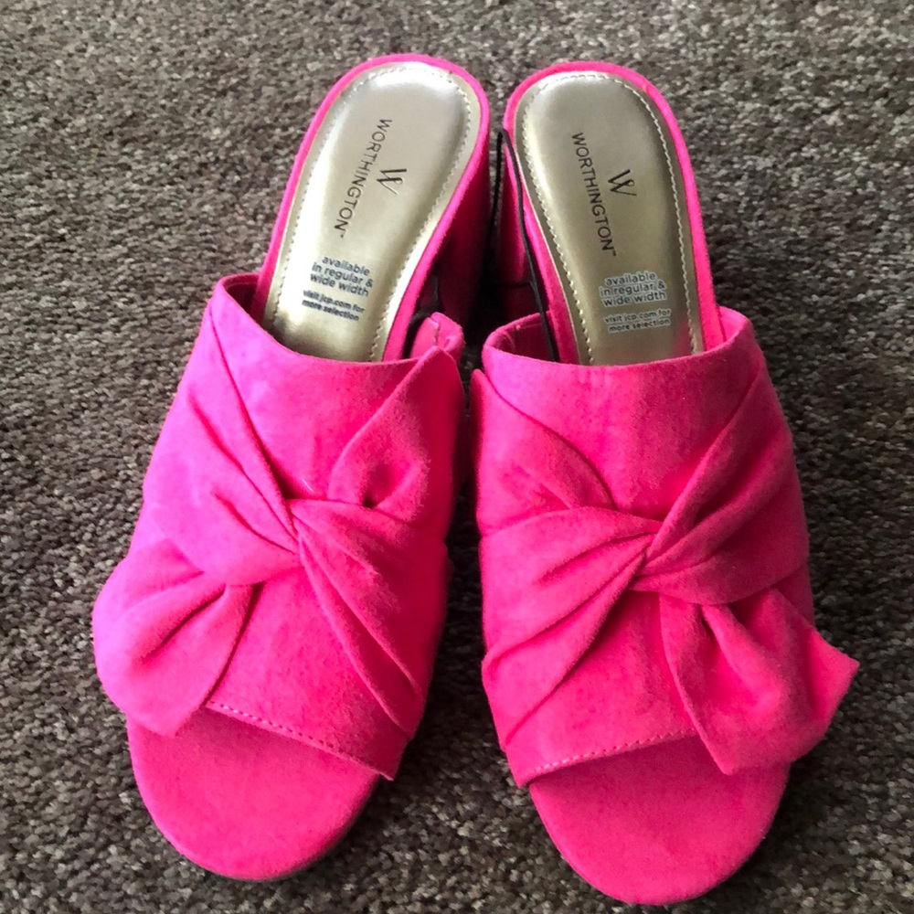 Worthington size 7.5 heel